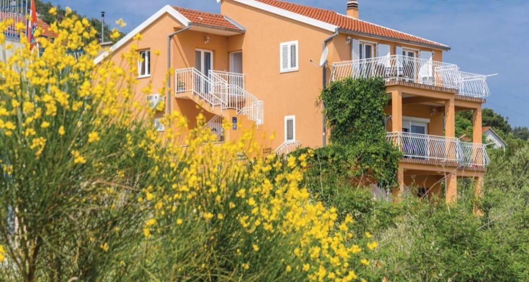 Apartment Petra Raslina Dış mekan fotoğraf