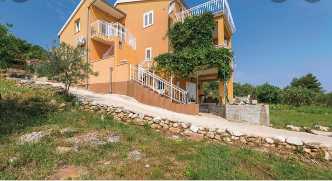 Apartment Petra Raslina Dış mekan fotoğraf