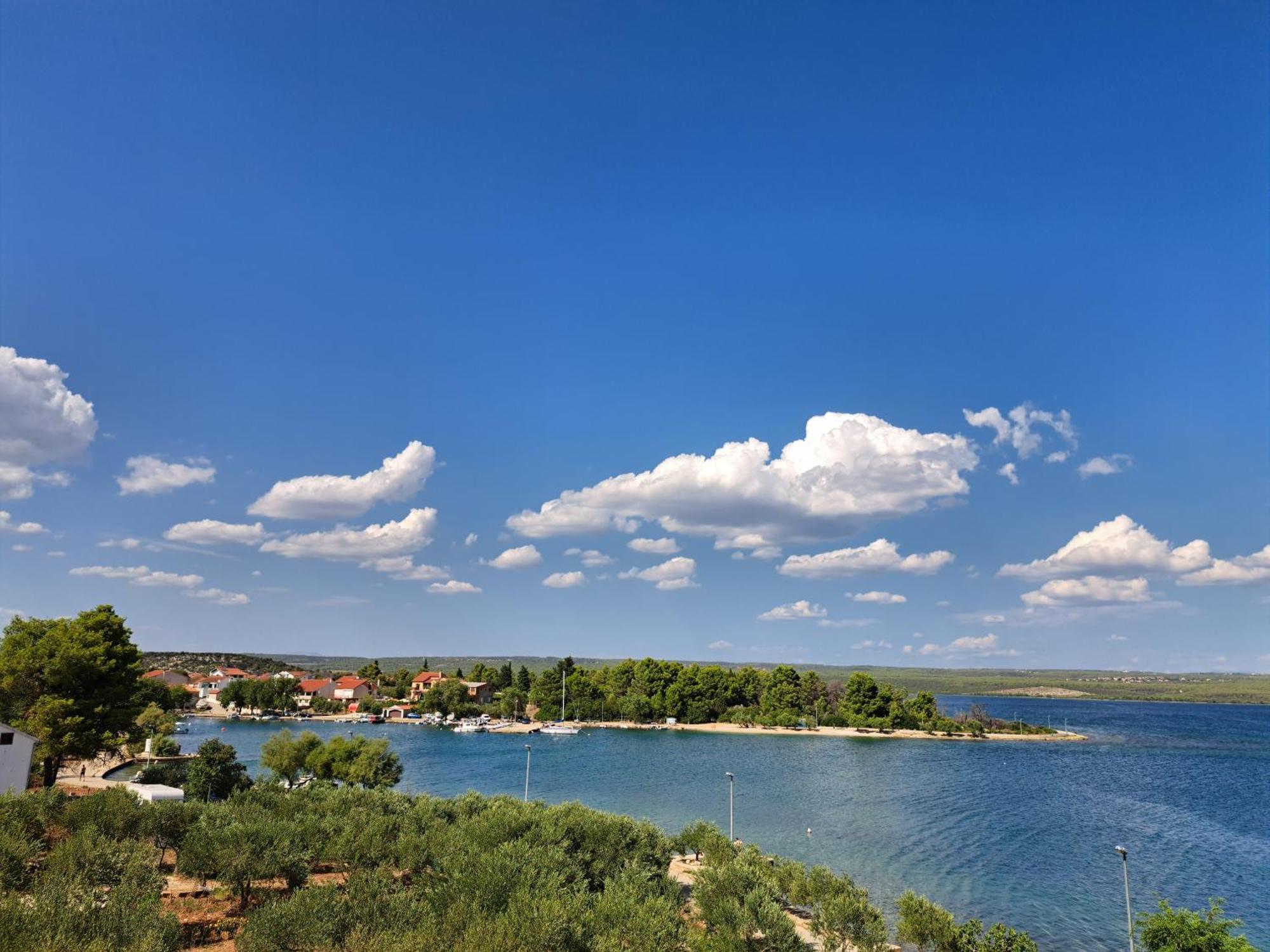 Apartment Petra Raslina Dış mekan fotoğraf