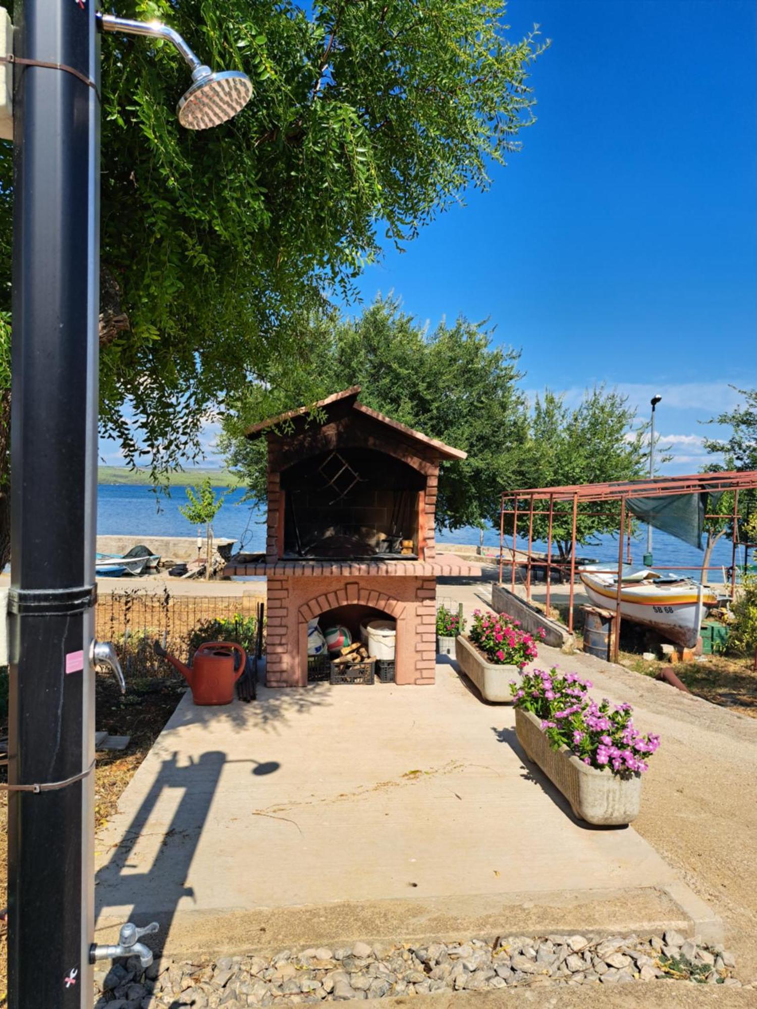 Apartment Petra Raslina Dış mekan fotoğraf